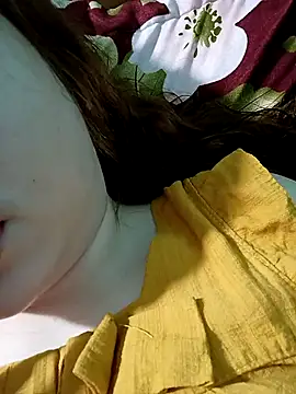 lylinhjim online show from February 2026 02:11:01 AM