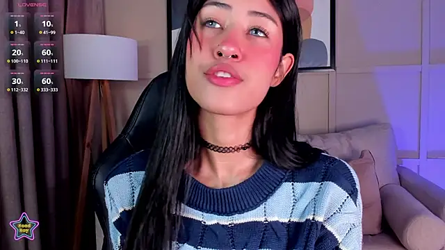 Snapshot of internett_sweetheart chatting on June 2026 07:03:02 AM internett sweetheart online show from June 2026 07:03:02 AM