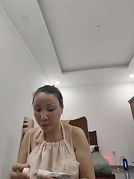 Famrita online show from May 2026 03:38:01 PM