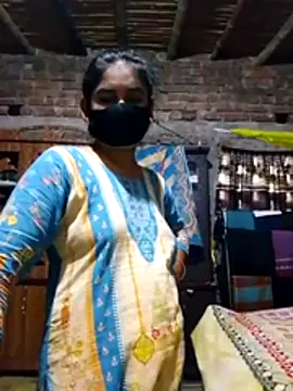 Hot Sweeti online show from April 2026 10:57:02 AM