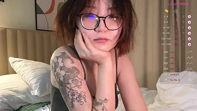 Snapshot of nullgirl chatting on February 2026 03:05:01 AM nullgirl online show from February 2026 03:05:01 AM