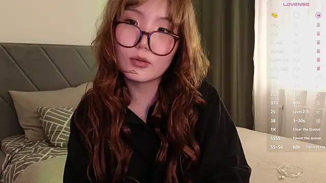 nullgirl online show from March 2026 12:26:01 AM