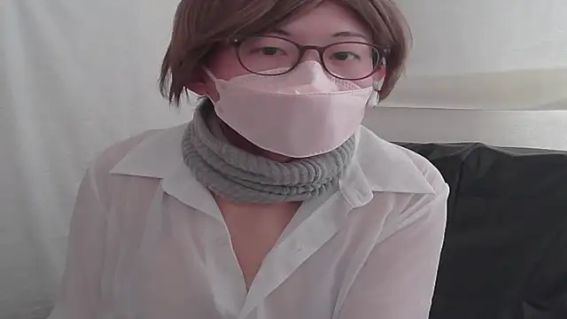 Snapshot of You_Aoi chatting on January 2026 05:11:02 AM You Aoi online show from January 2026 05:11:02 AM