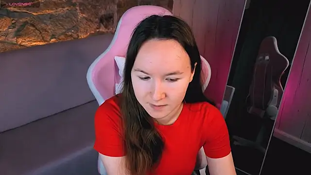 Snapshot of SindieStorm chatting on February 2026 02:08:02 AM SindieStorm online show from February 2026 02:08:02 AM