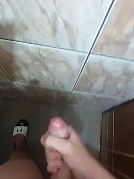 Snapshot of Felipe_20cm chatting on February 2026 05:05:02 AM Felipe 20cm online show from February 2026 05:05:02 AM