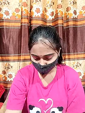 Red-Bird2 online show from February 2026 01:57:02 AM