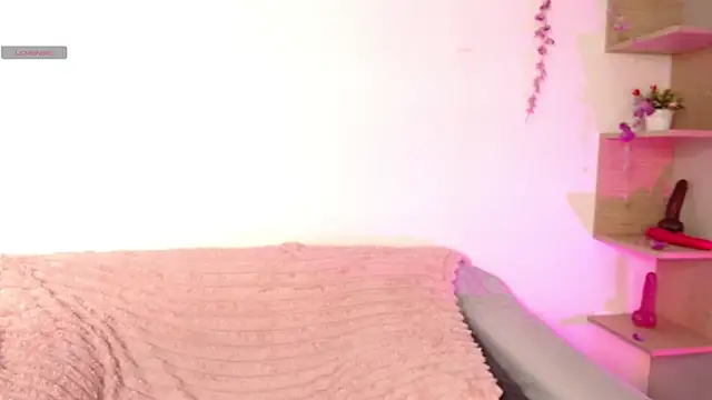 chloe peach  online show from May 2026 12:11:02 PM