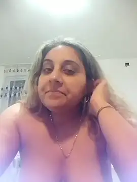 Snapshot of AntoAntonianna chatting on January 2026 09:18:02 PM AntoAntonianna online show from January 2026 09:18:02 PM