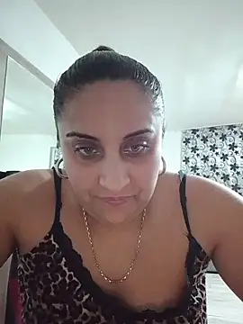 Snapshot of AntoAntonianna chatting on February 2026 06:26:01 PM AntoAntonianna online show from February 2026 06:26:01 PM