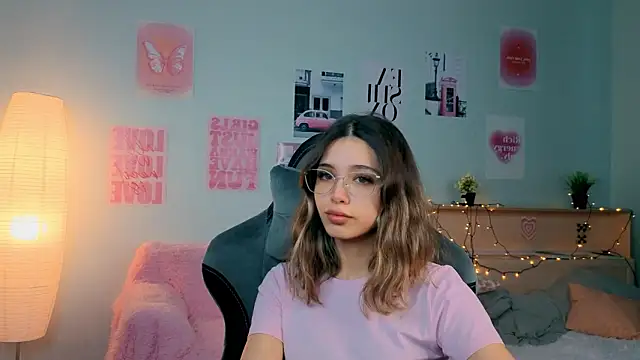 Snapshot of dinnerwithflowers chatting on February 2026 12:48:02 PM dinnerwithflowers online show from February 2026 12:48:02 PM