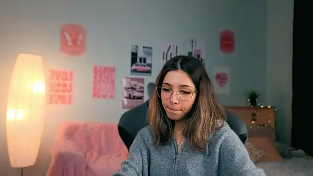 Snapshot of dinnerwithflowers chatting on February 2026 01:37:01 PM dinnerwithflowers online show from February 2026 01:37:01 PM