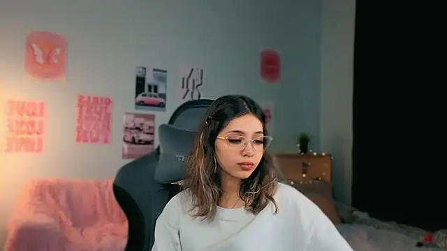 Snapshot of dinnerwithflowers chatting on February 2026 01:19:01 PM dinnerwithflowers online show from February 2026 01:19:01 PM