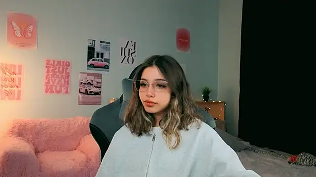 Snapshot of dinnerwithflowers chatting on February 2026 01:07:01 PM dinnerwithflowers online show from February 2026 01:07:01 PM