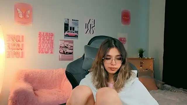 Snapshot of dinnerwithflowers chatting on February 2026 01:07:02 PM dinnerwithflowers online show from February 2026 01:07:02 PM