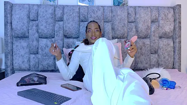 Snapshot of samirths_boy_ chatting on February 2026 07:12:01 PM samirths boy online show from February 2026 07:12:01 PM