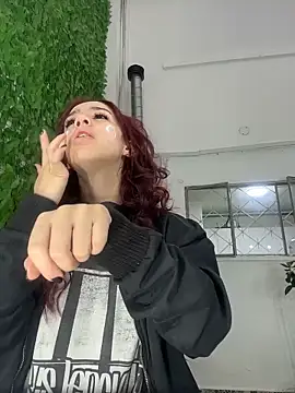 elodie rouge online show from March 2026 11:36:01 AM