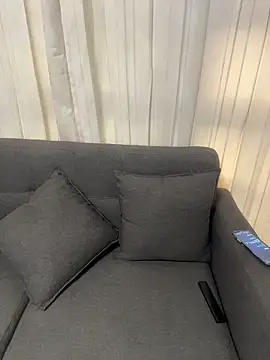 elodie rouge online show from April 2026 01:41:01 PM