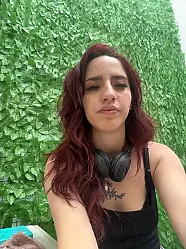 elodie rouge online show from April 2026 12:36:02 PM