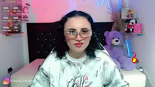 Snapshot of AriaDark chatting on May 2026 09:02:02 PM AriaDark online show from May 2026 09:02:02 PM