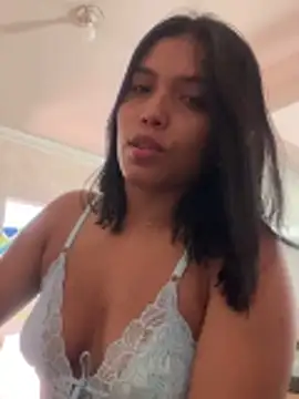 valentina Noa online show from May 2026 04:48:01 PM