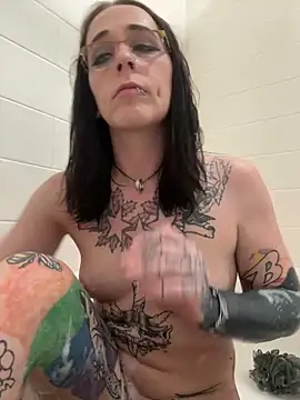 Snapshot of KylaRaven chatting on March 2026 01:53:02 AM KylaRaven online show from March 2026 01:53:02 AM