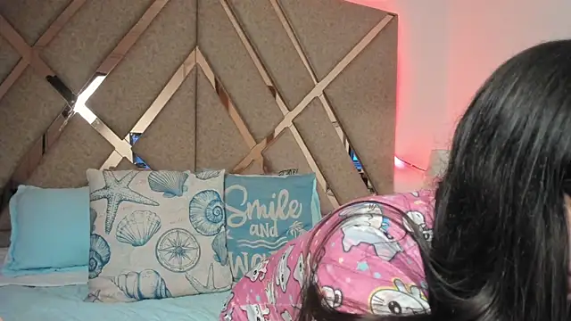 Snapshot of JenniQ69 chatting on February 2026 01:54:01 PM JenniQ69 online show from February 2026 01:54:01 PM