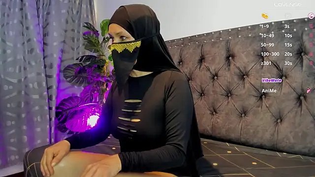 Snapshot of Latifa_ali chatting on January 2026 02:49:01 AM Latifa ali online show from January 2026 02:49:01 AM