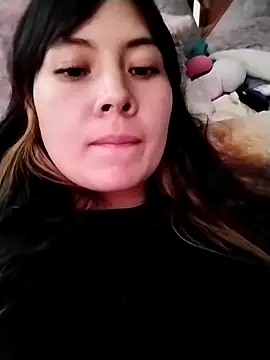 Snapshot of Raven__5 chatting on February 2026 08:35:02 PM Raven 5 online show from February 2026 08:35:02 PM