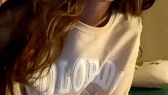 Snapshot of Raven__5 chatting on February 2026 04:09:02 AM Raven 5 online show from February 2026 04:09:02 AM