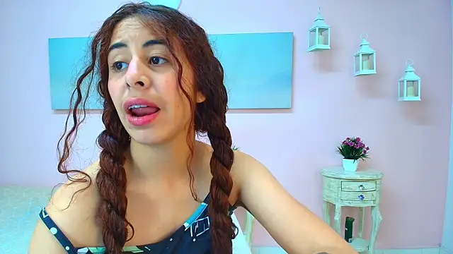 scarlett clyde online show from June 2026 12:28:02 PM