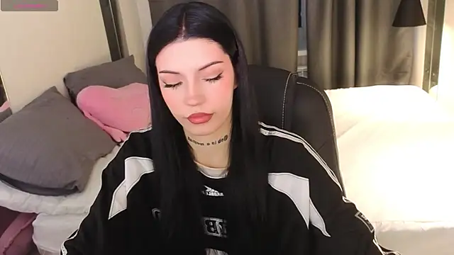 Kelly  Bunny online show from May 2026 06:10:02 AM
