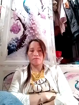 Snapshot of Gummiesu chatting on February 2026 09:02:02 AM Gummiesu online show from February 2026 09:02:02 AM