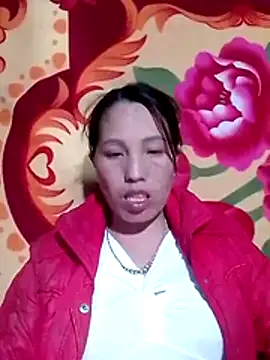 Snapshot of Gummiesu chatting on February 2026 11:27:02 AM Gummiesu online show from February 2026 11:27:02 AM