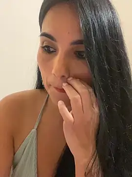 Snapshot of Miaswwe chatting on April 2026 02:06:01 AM Miaswwe online show from April 2026 02:06:01 AM