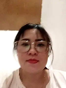 Snapshot of Luckygirls-399 chatting on February 2026 11:29:01 AM Luckygirls-399 online show from February 2026 11:29:01 AM