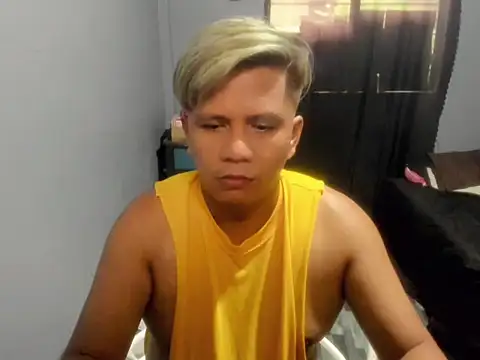 Snapshot of Clark_Asian chatting on February 2026 04:39:01 AM Clark Asian online show from February 2026 04:39:01 AM