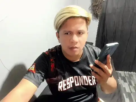 Snapshot of Clark_Asian chatting on February 2026 12:47:02 PM Clark Asian online show from February 2026 12:47:02 PM