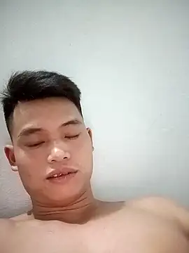 Snapshot of Maycute18 chatting on February 2026 03:11:01 PM Maycute18 online show from February 2026 03:11:01 PM