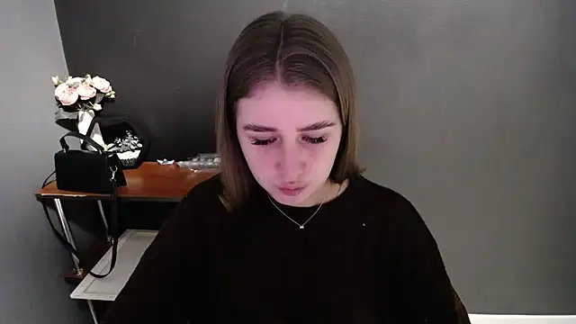 Snapshot of Sunny_siren chatting on February 2026 01:19:02 PM Sunny siren online show from February 2026 01:19:02 PM