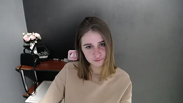 Snapshot of Sunny_siren chatting on February 2026 01:31:02 PM Sunny siren online show from February 2026 01:31:02 PM