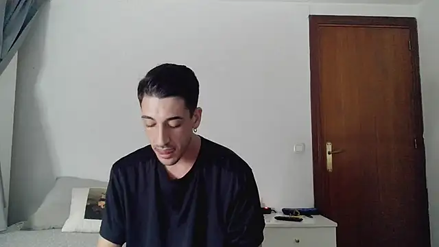 Snapshot of ANGELPRIVVT chatting on February 2026 11:06:01 PM ANGELPRIVVT online show from February 2026 11:06:01 PM