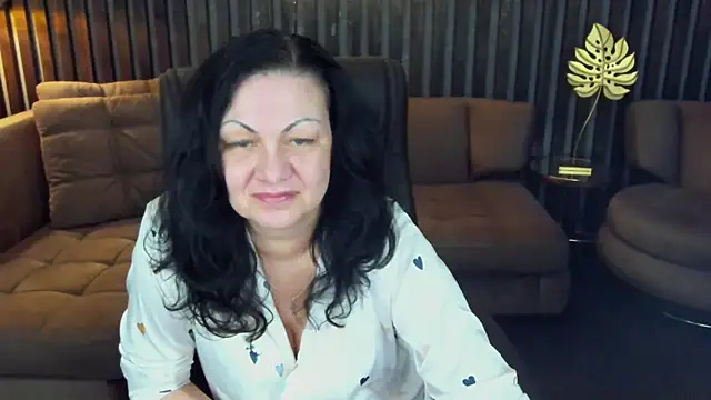 IrissMoon online show from April 2026 05:49:02 AM