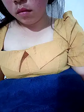 Snapshot of Elizabeth8 chatting on February 2026 10:28:01 PM Elizabeth8 online show from February 2026 10:28:01 PM