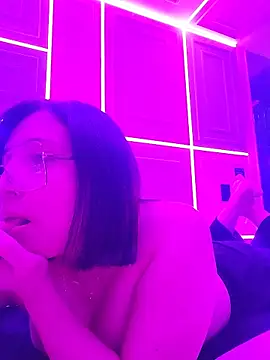 candyxtreox online show from May 2026 06:04:01 PM