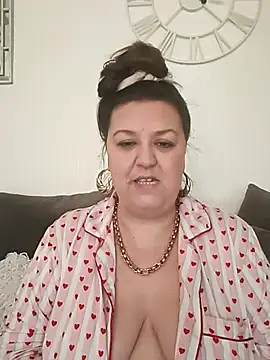 Nova-iswiserx online show from April 2026 10:13:01 AM