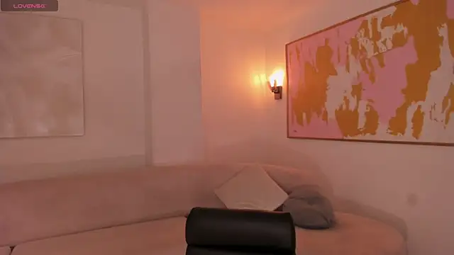 BellaThompsonX online show from March 2026 11:19:02 PM