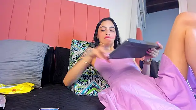 rose thompson19 online show from February 2026 07:10:01 PM