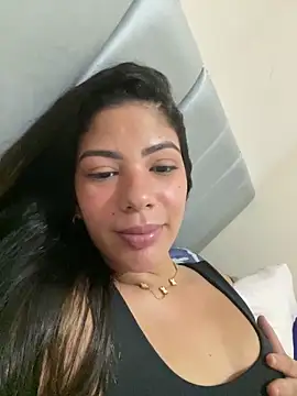 Snapshot of paola_oliveira chatting on February 2026 01:10:01 PM paola oliveira online show from February 2026 01:10:01 PM