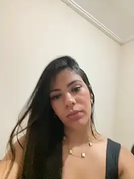 Snapshot of paola_oliveira chatting on March 2026 01:05:02 PM paola oliveira online show from March 2026 01:05:02 PM