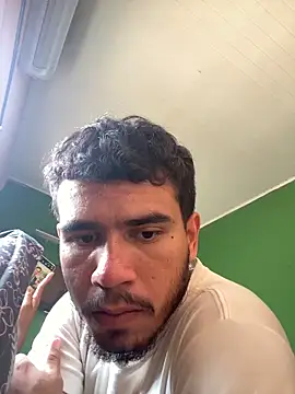 Snapshot of reipromiscuo01 chatting on February 2026 05:08:01 PM reipromiscuo01 online show from February 2026 05:08:01 PM